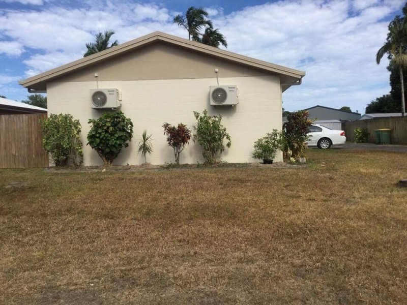 30 Leeuwin Crescent, Bentley Park QLD 4869