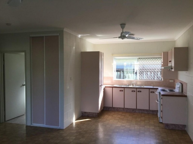 30 Leeuwin Crescent, Bentley Park QLD 4869