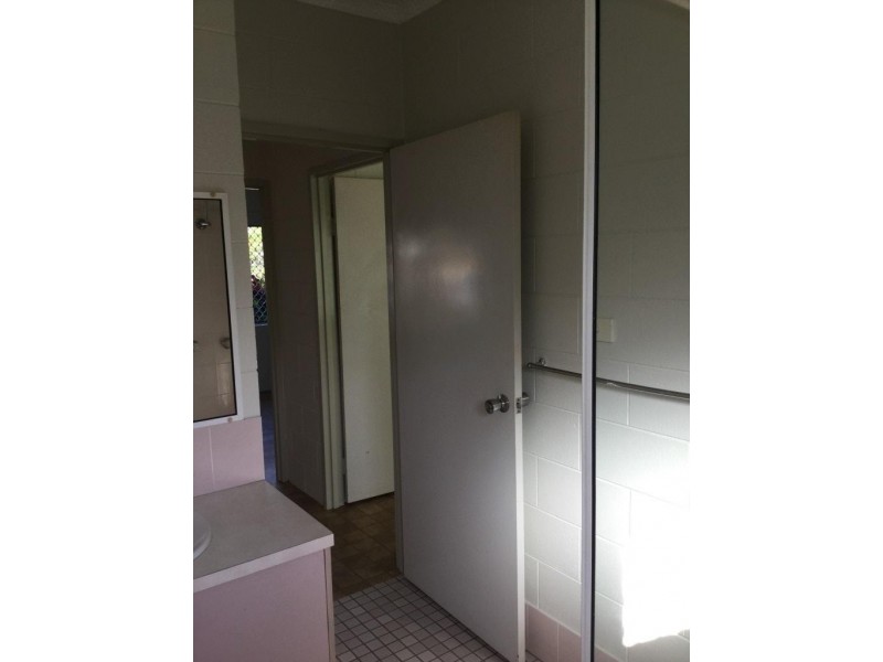 30 Leeuwin Crescent, Bentley Park QLD 4869