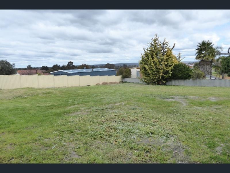 9 View Street, Collie WA 6225