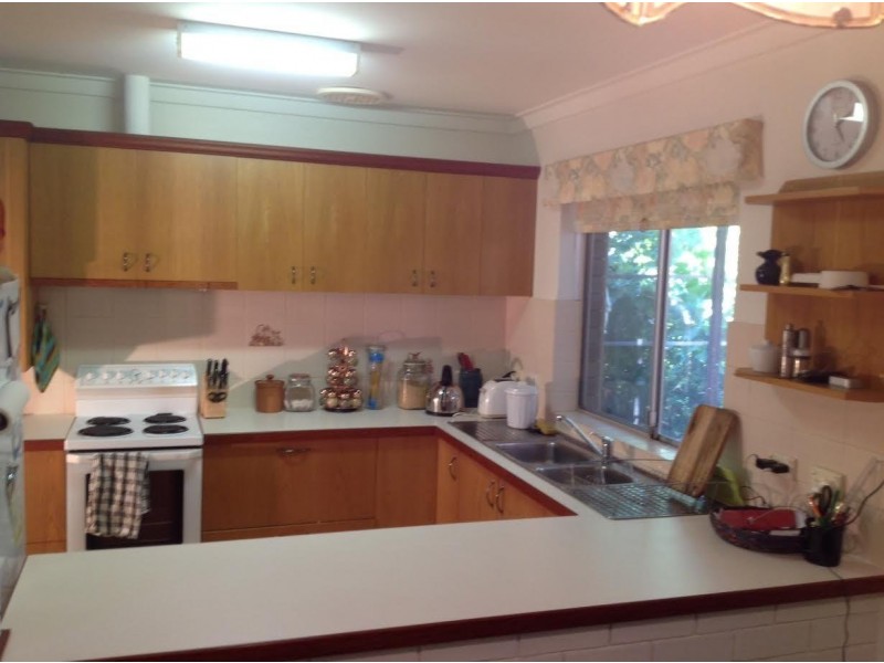 2/106 Williams Street, Gooseberry Hill WA 6076