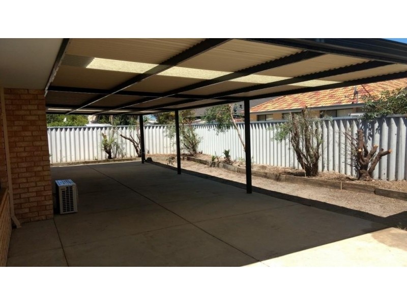 23 Menora Loop, Warnbro WA 6169