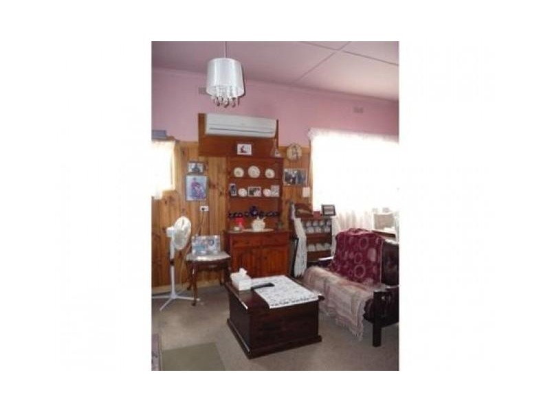 6 Canterbury Street, St Arnaud VIC 3478