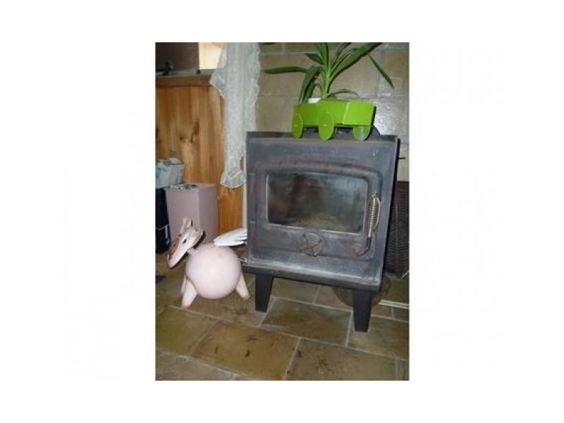 6 Canterbury Street, St Arnaud VIC 3478