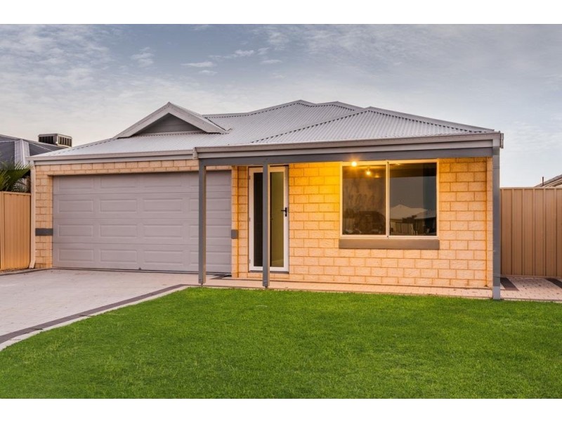 20 Fairlie Road, Canning Vale WA 6155