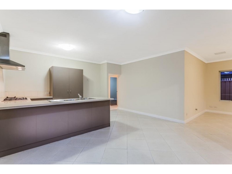 20 Fairlie Road, Canning Vale WA 6155