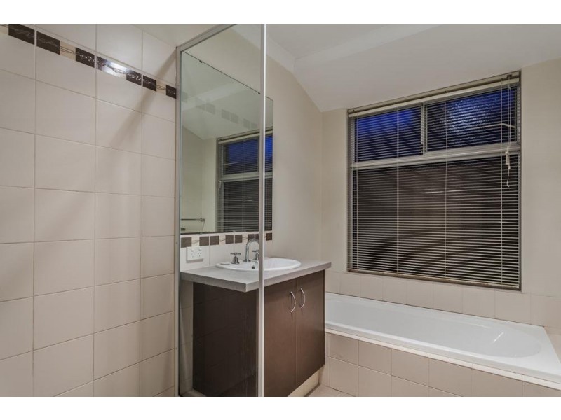 20 Fairlie Road, Canning Vale WA 6155