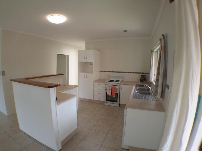 6 Diamond Street, Mount Sheridan QLD 4868