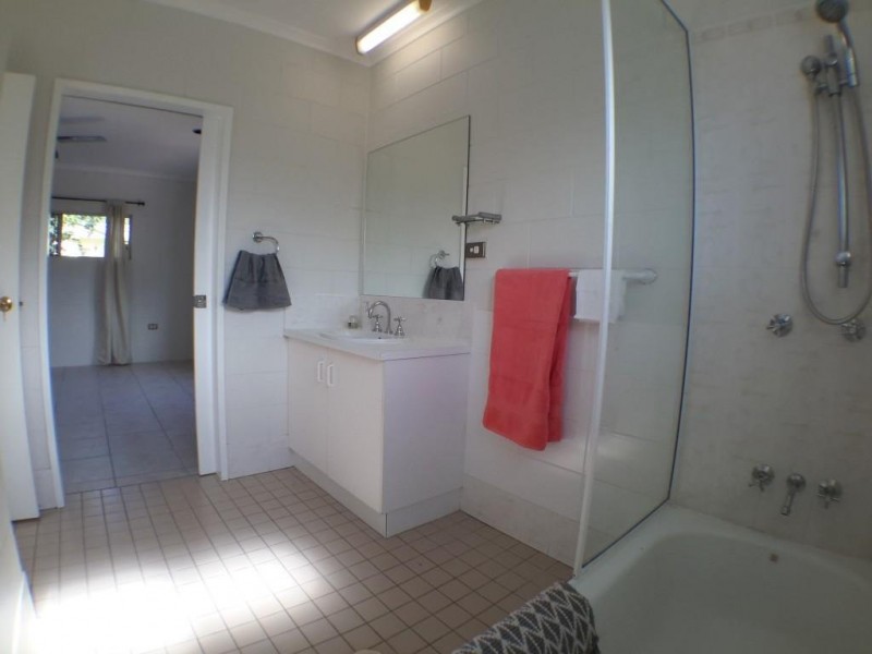 6 Diamond Street, Mount Sheridan QLD 4868