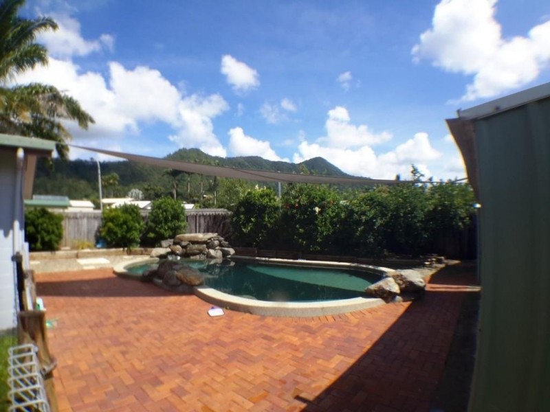 6 Diamond Street, Mount Sheridan QLD 4868