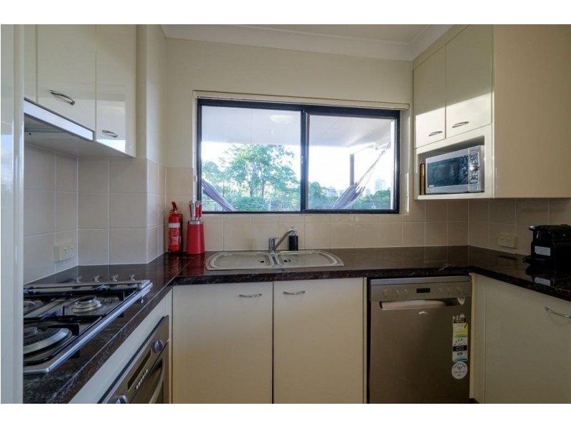 4/15 Eskgrove Street, East Brisbane QLD 4169