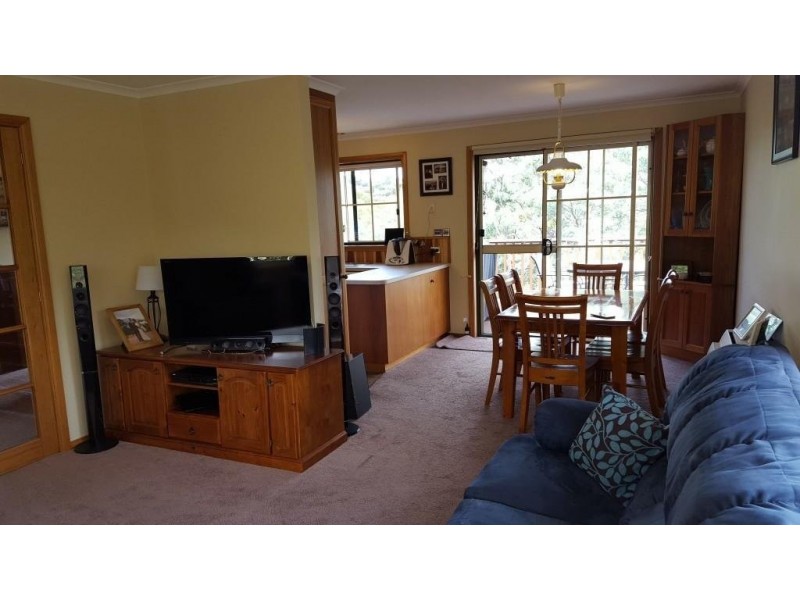 3/3 Llenroc Street,, Geilston Bay TAS 7015