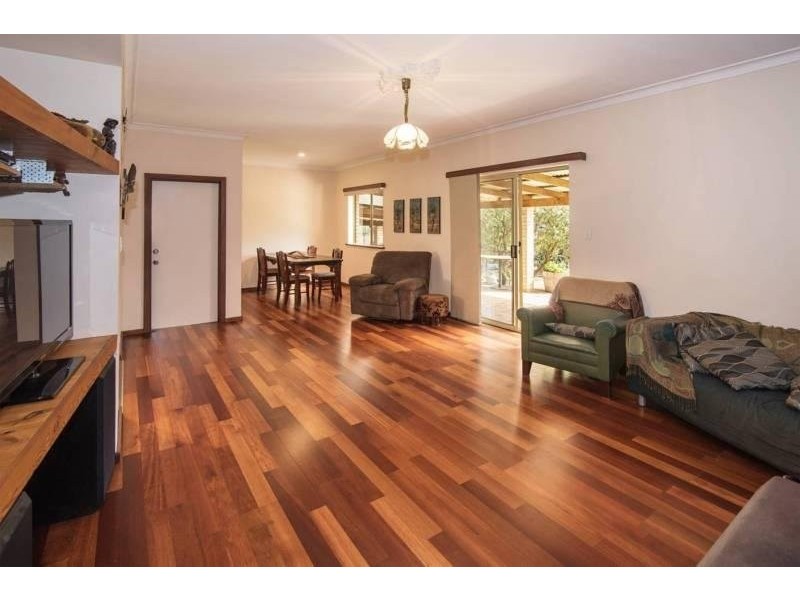 4 Mann Street, Margaret River WA 6285