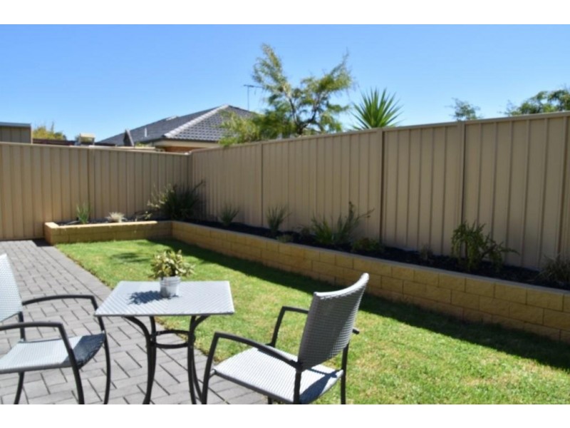 27 Kaurna Avenue, Aldinga Beach SA 5173