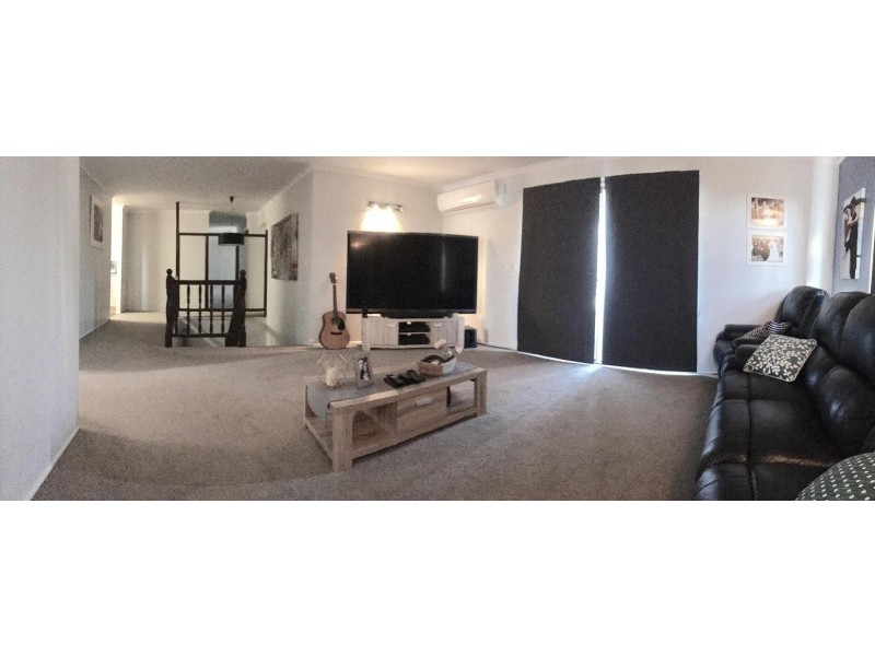 8 Mercury Street, Telina QLD 4680