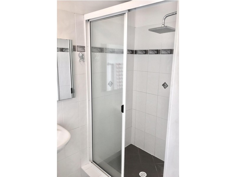 8 Mercury Street, Telina QLD 4680