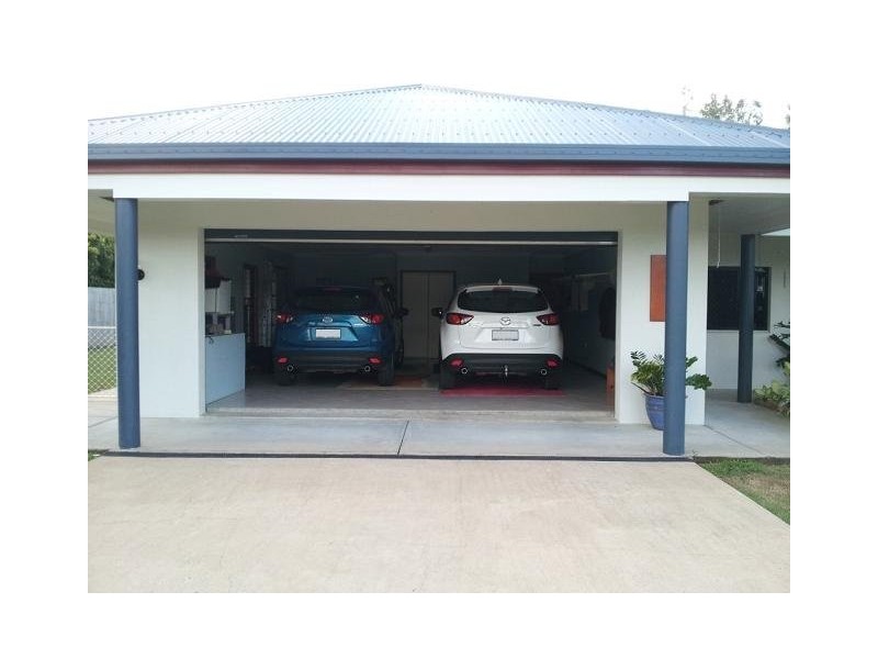 17 Sanctuary Crescent, Wongaling Beach QLD 4852