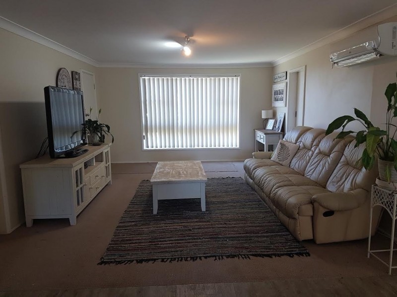 35 Macassar Street, Cowra NSW 2794