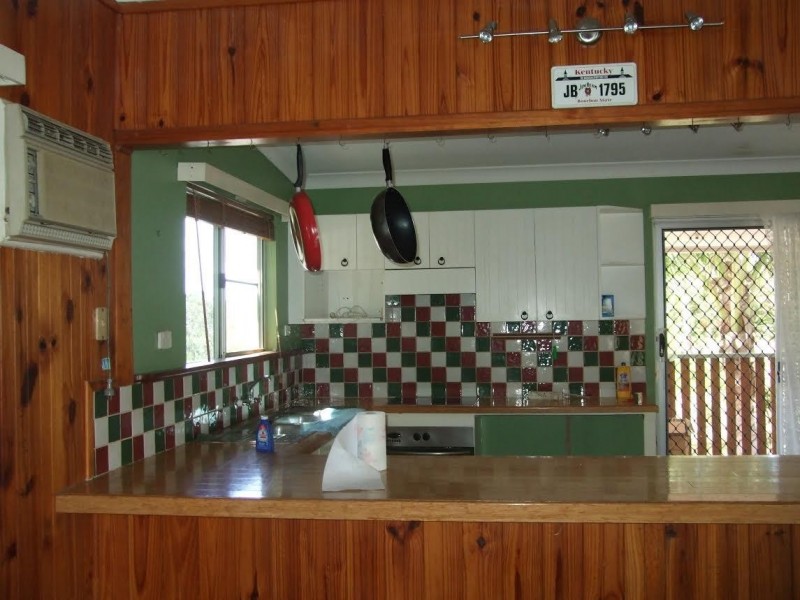 25 Findling Road, Boyne Island QLD 4680