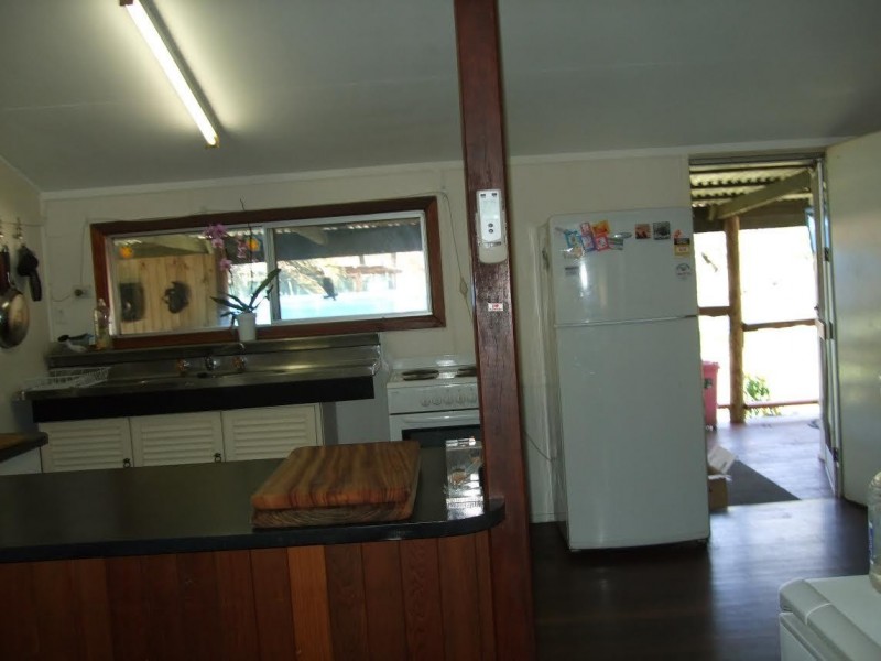25 Findling Road, Boyne Island QLD 4680