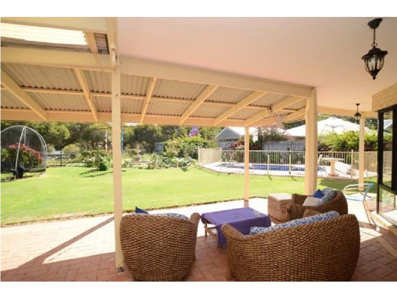 3 Seattle Court, Quindalup WA 6281