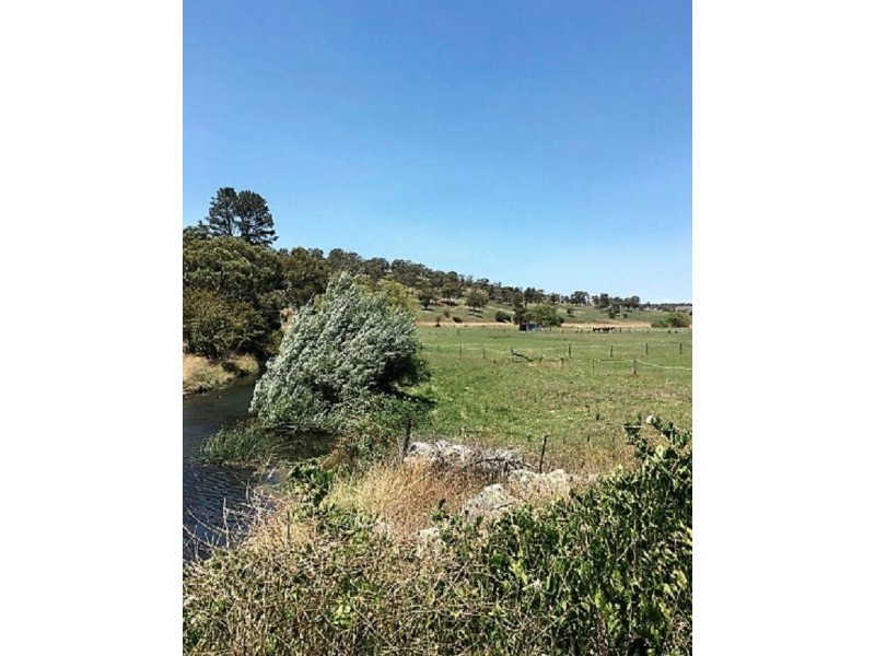 1055 Derby Street, Walcha NSW 2354