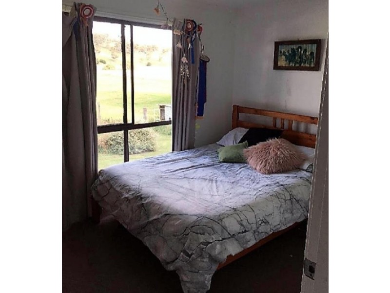 1055 Derby Street, Walcha NSW 2354