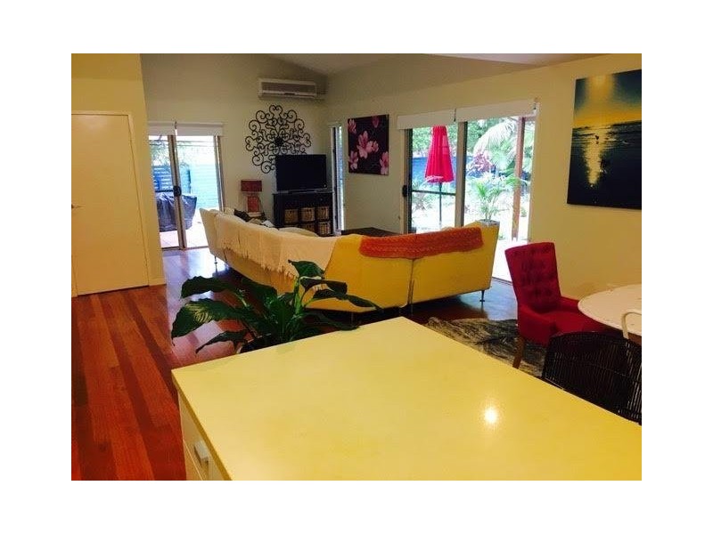 1/4 Halyard Court, Ocean Shores NSW 2483