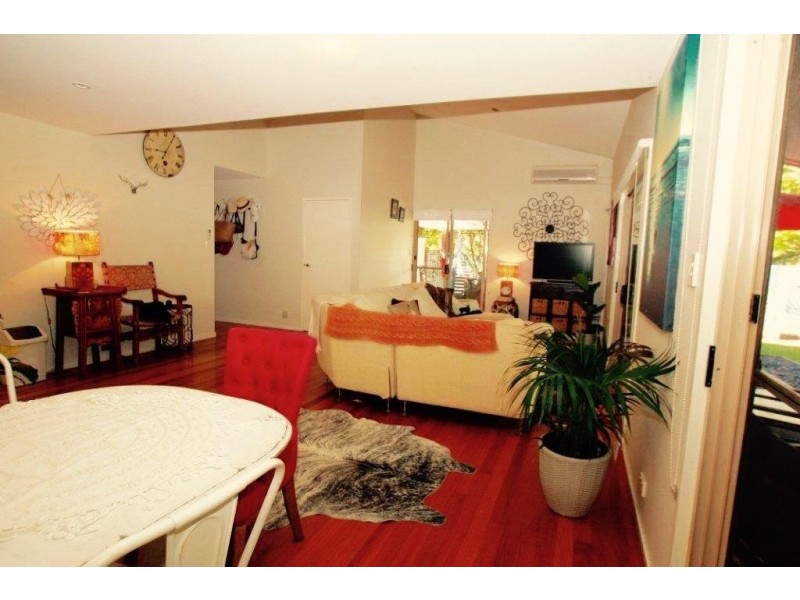 1/4 Halyard Court, Ocean Shores NSW 2483