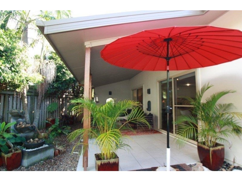 1/4 Halyard Court, Ocean Shores NSW 2483