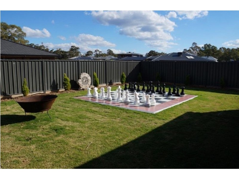 33 Swanson Boulevard, Strathfieldsaye VIC 3551