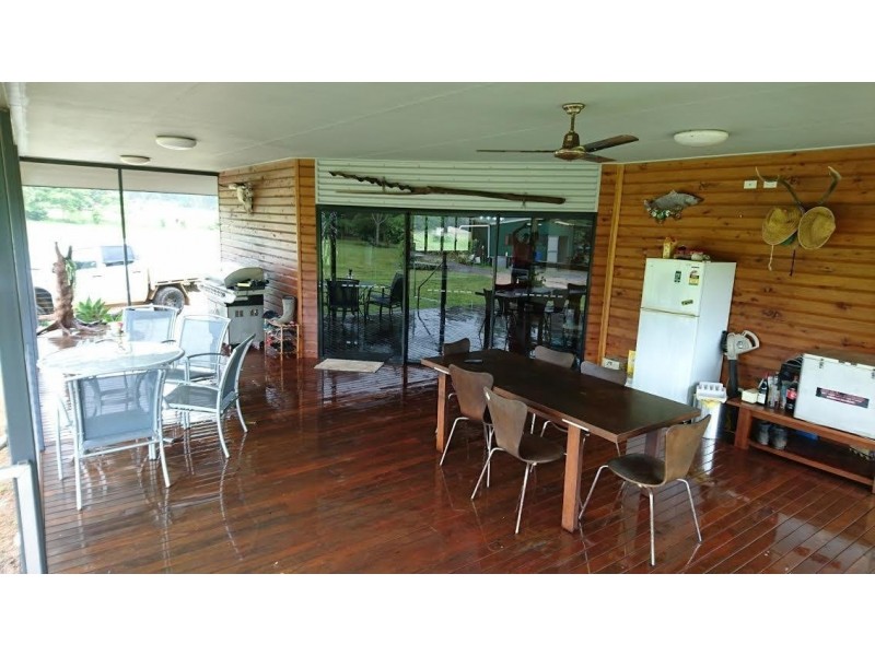 18 Ulysses Close, Lake Eacham QLD 4884