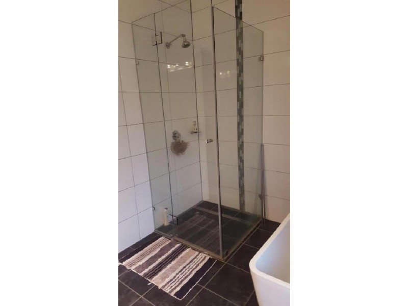 18 Ulysses Close, Lake Eacham QLD 4884