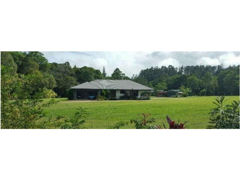 18 Ulysses Close, Lake Eacham QLD 4884