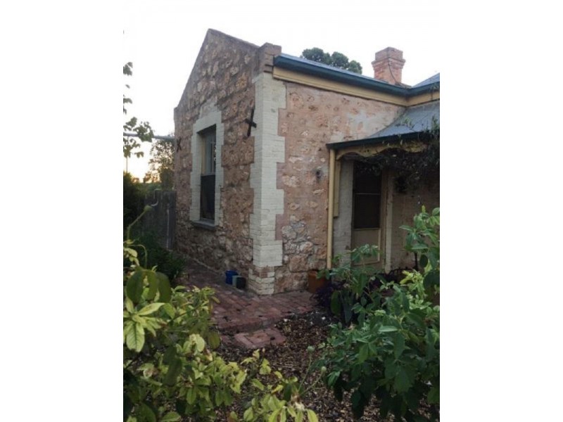 14 Harvey Street, Moonta Mines SA 5558