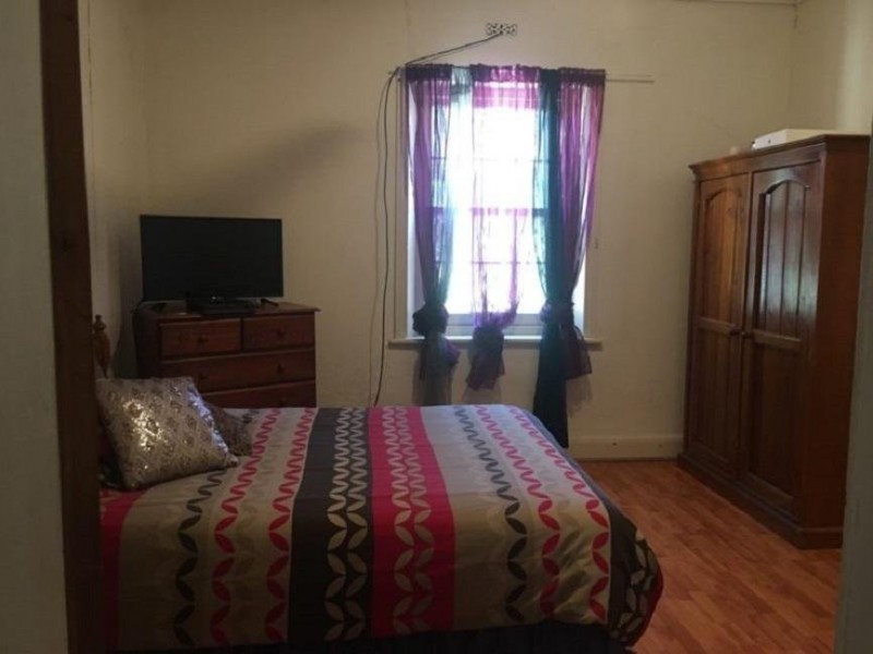 14 Harvey Street, Moonta Mines SA 5558