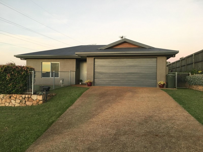 25 Neal Street, Atherton QLD 4883