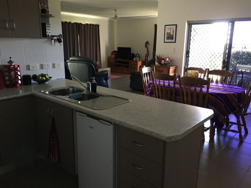 25 Neal Street, Atherton QLD 4883