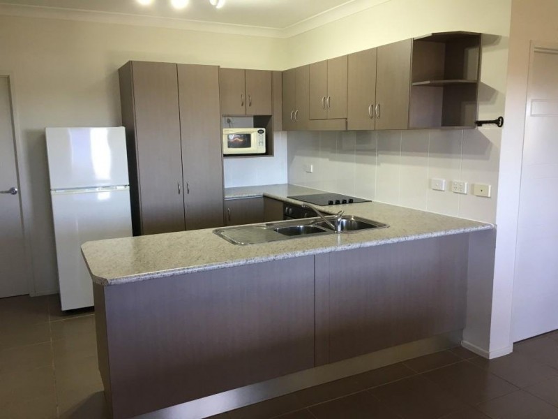 25 Neal Street, Atherton QLD 4883