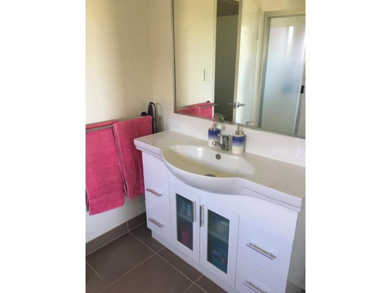 25 Neal Street, Atherton QLD 4883