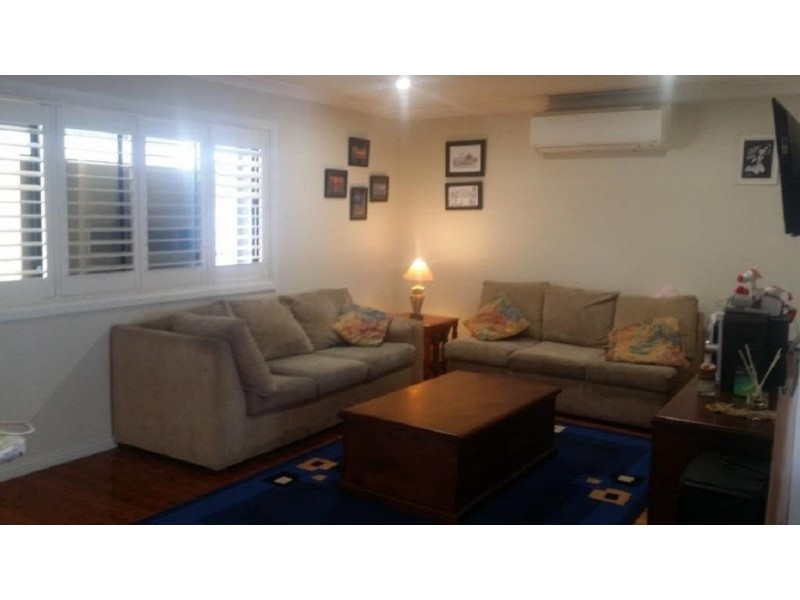 * Ellam Drive, Seven Hills NSW 2147