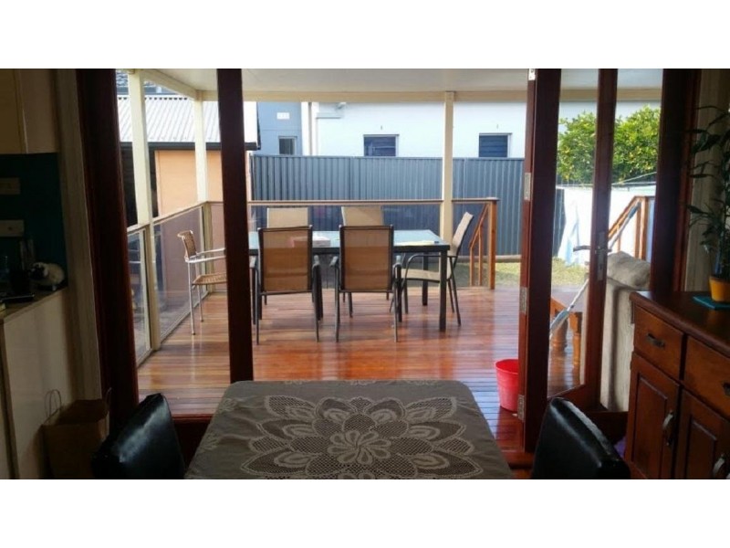 * Ellam Drive, Seven Hills NSW 2147