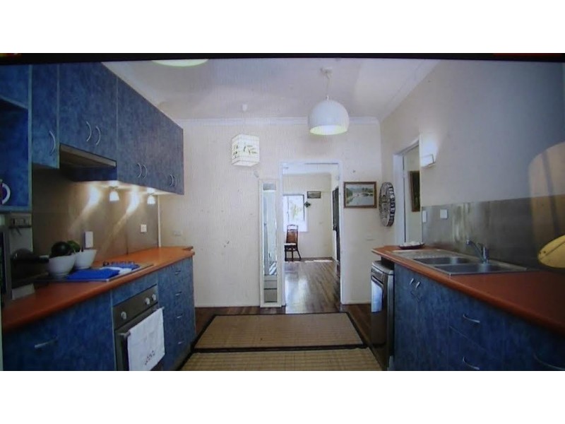 35 East Street, Scarness QLD 4655