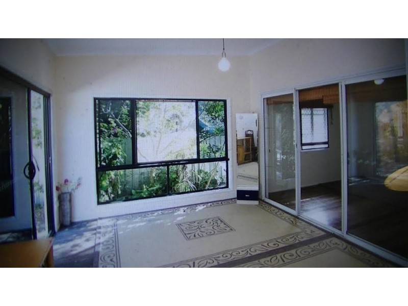 35 East Street, Scarness QLD 4655