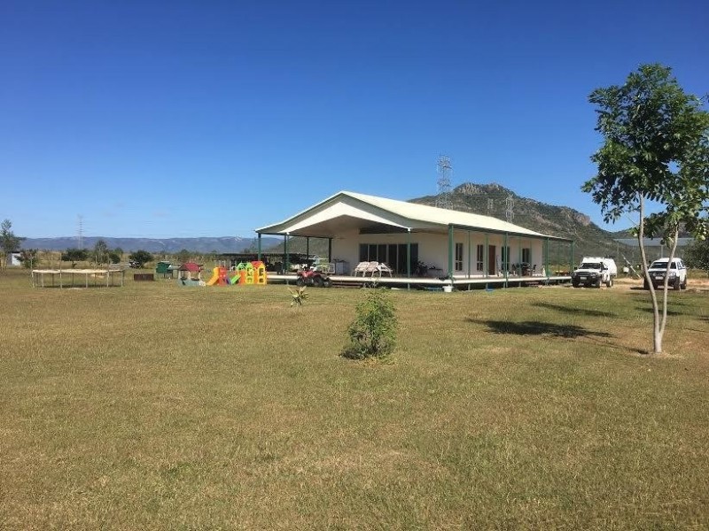 155 Ross Drive, Townsville City QLD 4810