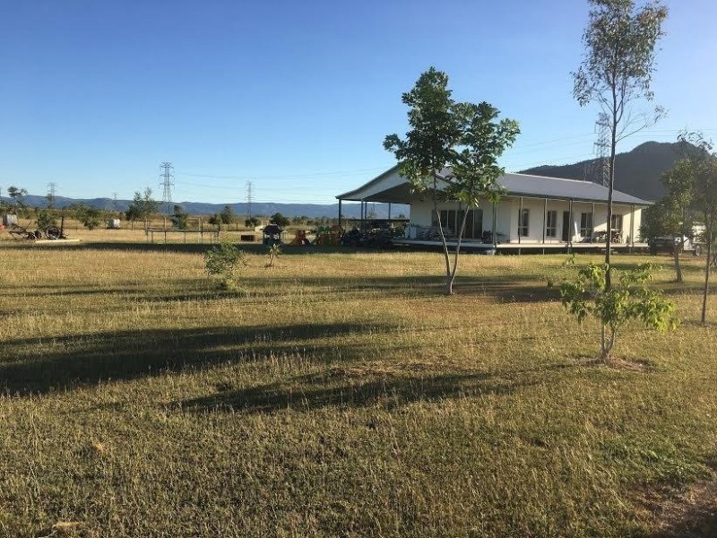 155 Ross Drive, Townsville City QLD 4810