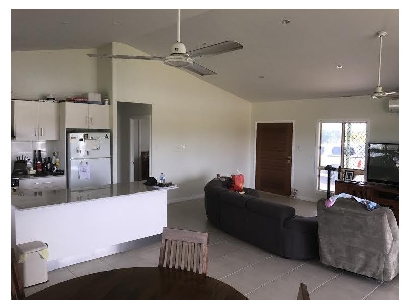 155 Ross Drive, Townsville City QLD 4810
