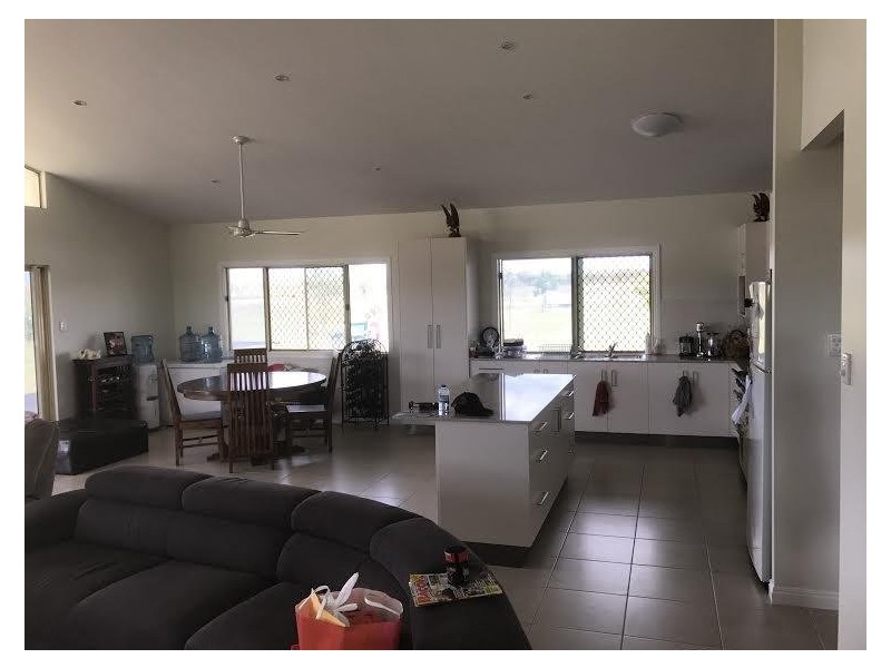 155 Ross Drive, Townsville City QLD 4810