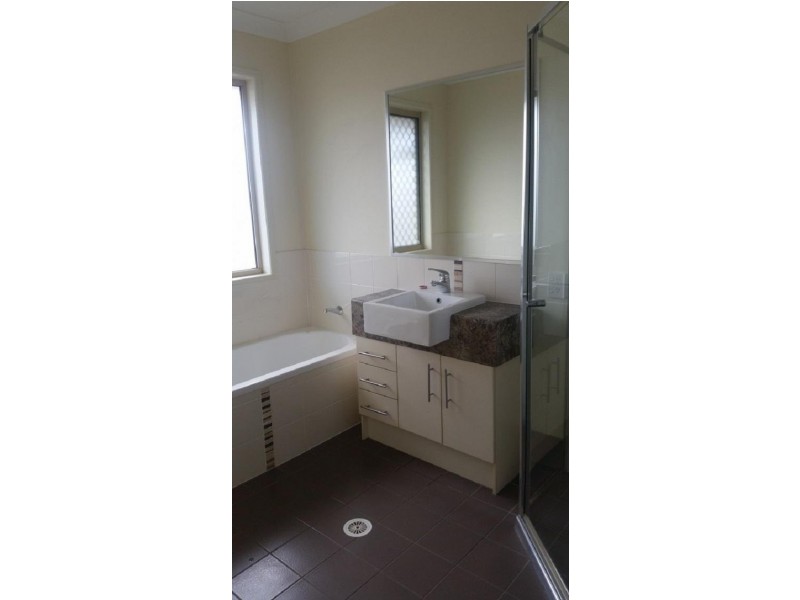 10 Horizon Drive, Springfield Lakes QLD 4300