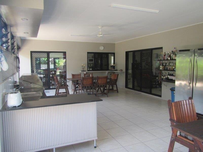 52 Tyrconnell Crescent, Redlynch QLD 4870